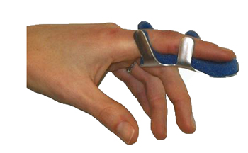 STECCA PER FRATTURA DITA A RANETTA FARMASPLINT MISURA PICCOLA IN ALLUMINIO MODELLABILE CON IMBOTTITURA IN SPUGNA POLIURETANICA ANTIALLERGICA RADIOTRASPARENTE 8 CM 1 PEZZO - pharmaluna